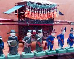 It also has one more branch called the Folk branch which is situated at the Bei family ancestral temple close to Lion Grove Garden.